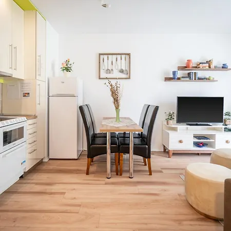 Peter With Terrace Appartement *